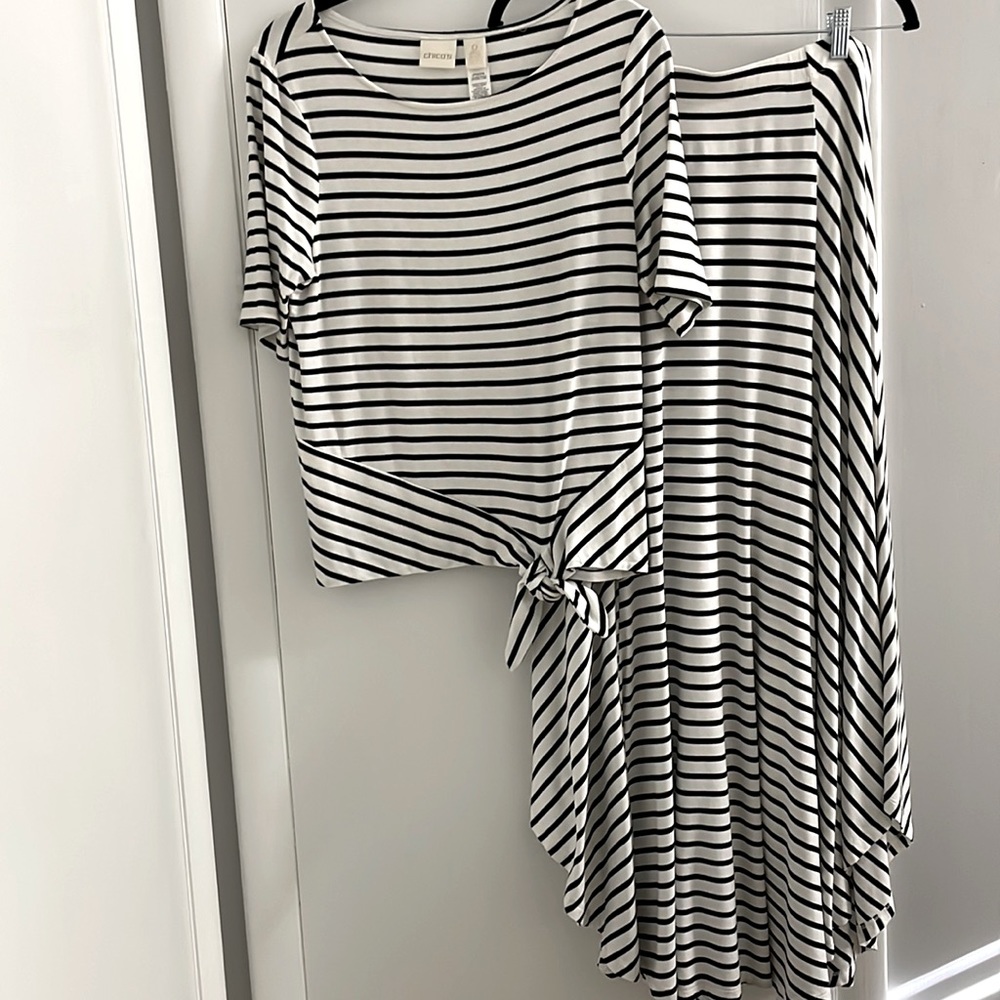 Chico’s 2 Piece Top Skirt Set